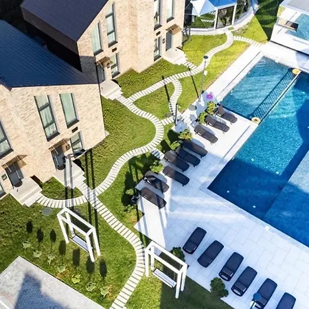 J7 Berzas 2bd W-terrace * Połąga