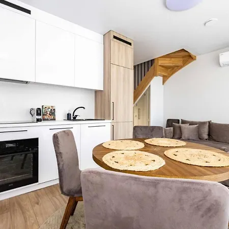 Apartament J7 Berzas 2bd W-terrace